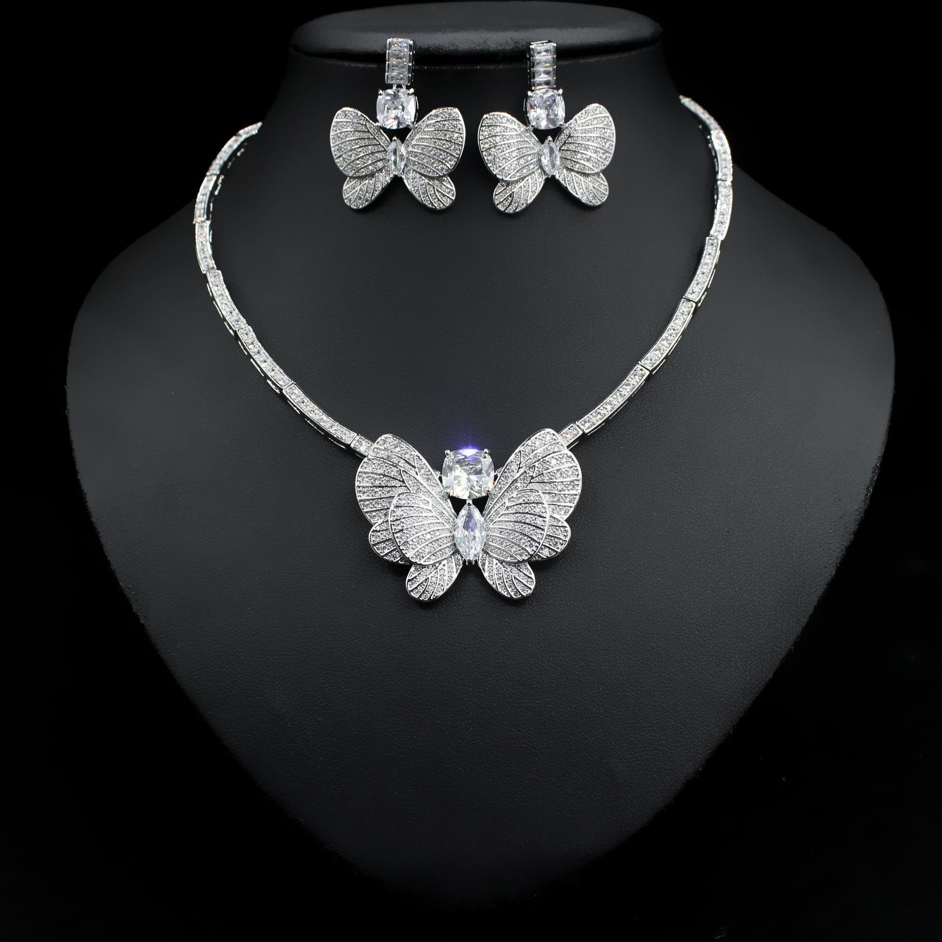 首饰套装实物图