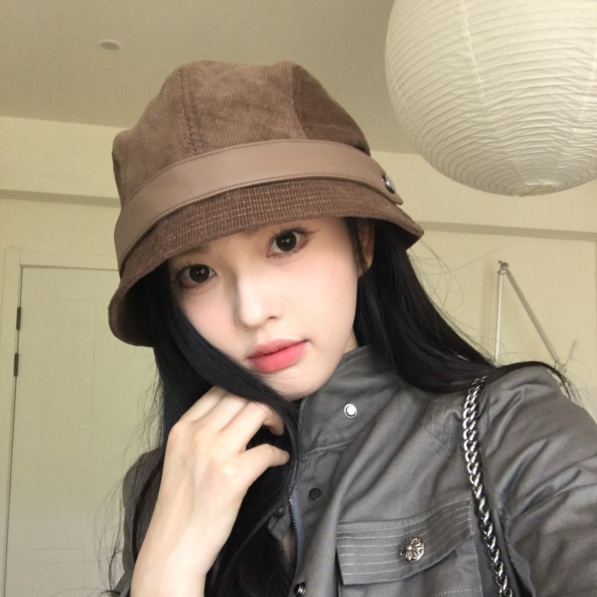 High-quality corduroy fisherman's hat for women, new style for autumn and winter, casual and versatile, it can make your face look good. Wear a small hat more often than not Specification image