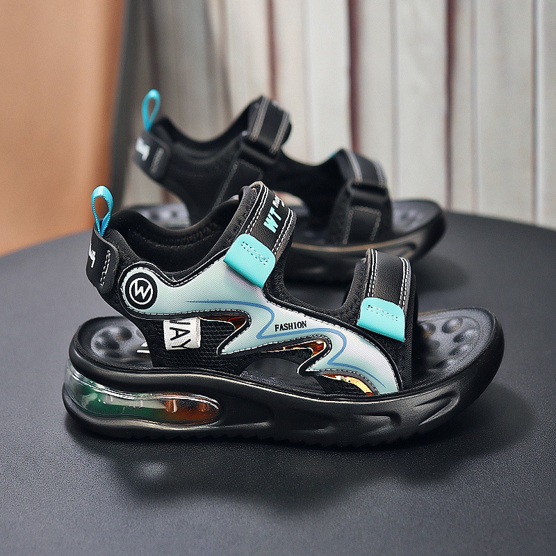 Boys' sandals 2025 New style children's sports beach shoes, large and childlike cushioned soft-soled boys' summer lightweight sandals Application Scenario
