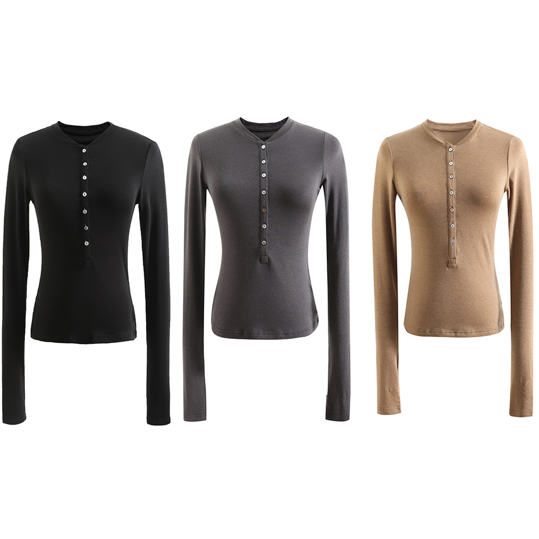 This autumn new Henry collar wool slimming base layer sweater with shell buttons makes you look tall and slender. It's a thin, long-sleeved knitted sweater for women Item Picture