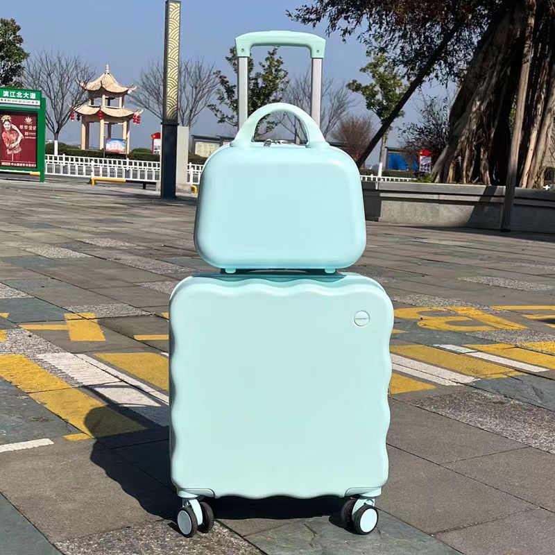 旅行箱实物图