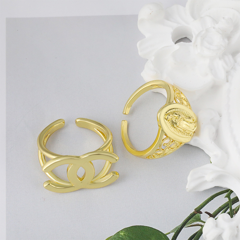 Wholesale of trendy Hong Kong-style retro flower rings that are popular in Europe and America, as well as niche and exquisite hip-hop creative ring accessories
