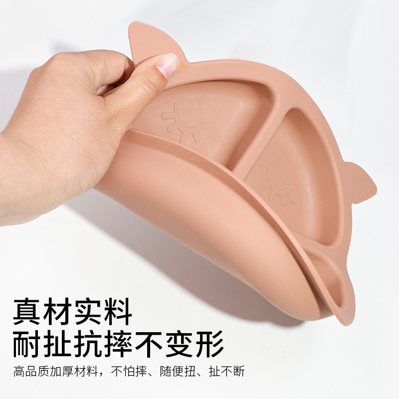 Cross-border baby silicone plates, creative animal plates, children's separated plates, special feeding and complementary food tableware Application Scenario