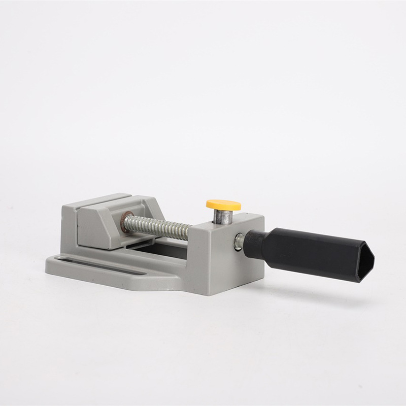Single-handle quick right-angle clamp, bench vise, small table vise, woodworking tool, right-angle fixed clamp, welding clamp Application Scenario