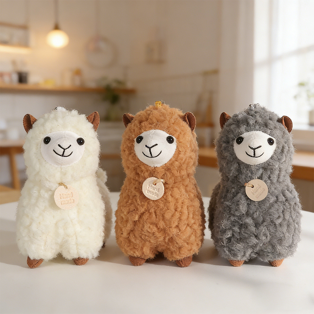 Cross-border alpaca wool keychain, schoolbag, ground promotion, practical small gift pendant, wedding throw small gift, high-end feel details Picture