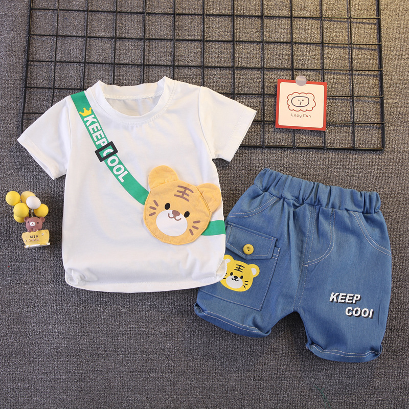 Summer Korean-style children's clothing, children's short sleeves and shorts set, stylish baby summer clothing, children's shoulder bag, T-shirt, cartoon set 5 Application Scenario