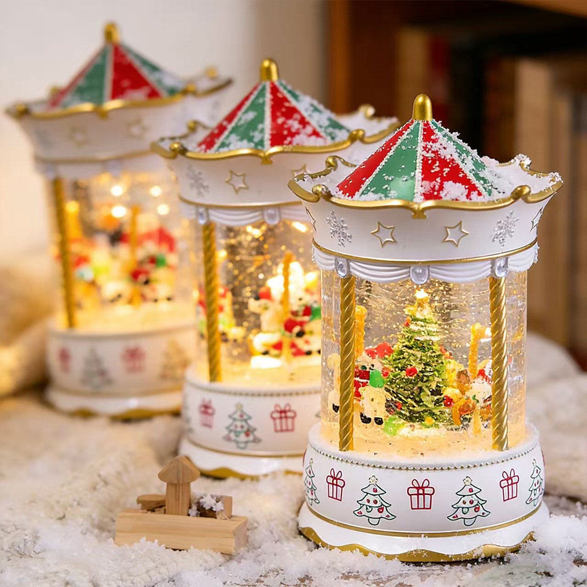 圣诞节发光游乐场旋转木马飘雪音乐盒八音盒儿童圣诞礼物装饰摆件