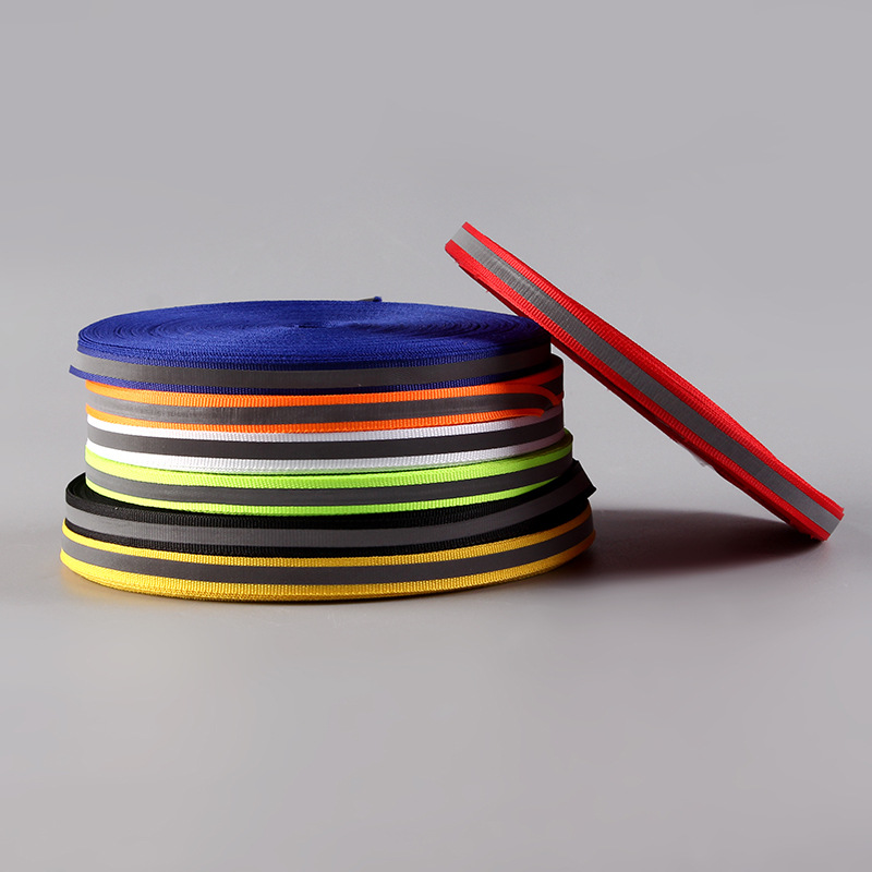 High-brightness intermediate reflective strip webbing 2cm from the manufacturer, available for wholesale of clothing reflective accessories, fluorescent green 1cm reflective tape details Picture
