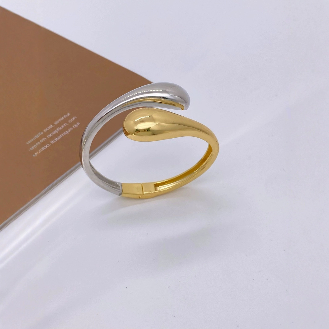 A new best-selling European and American fashion commuting simple teardrop-shaped smooth bracelet for women with gold and silver openings, a light luxury high-end accessory Specification drawing
