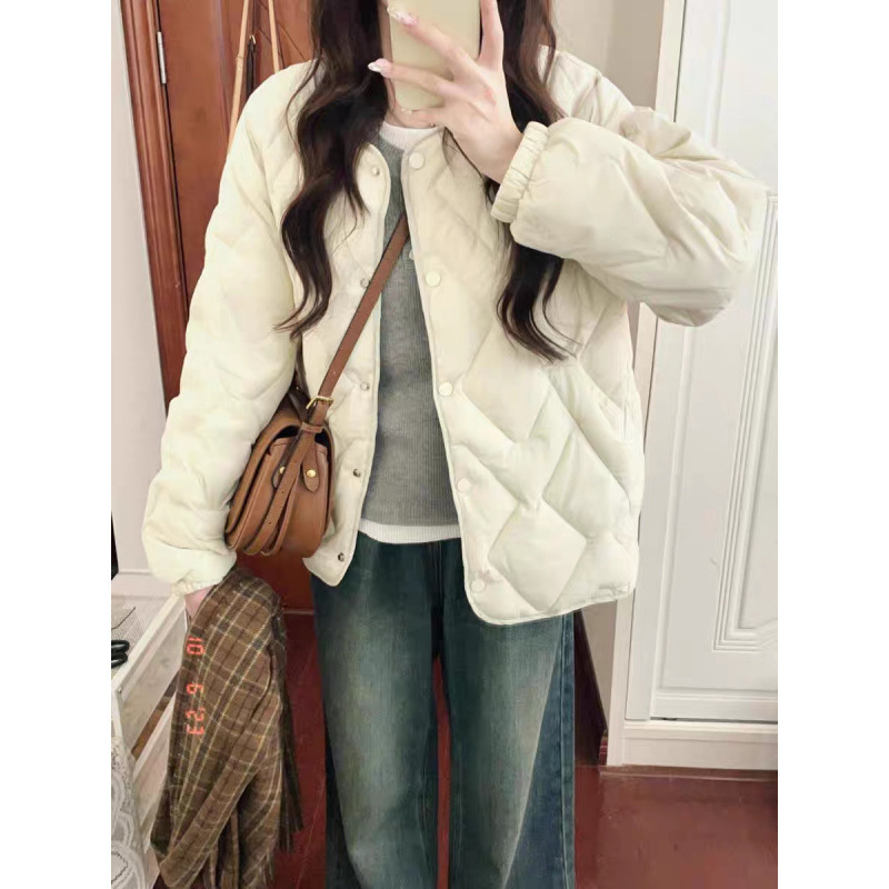 2025秋冬短款菱格圆无领轻薄羽绒服女士内胆白色鸭绒时尚休闲外套