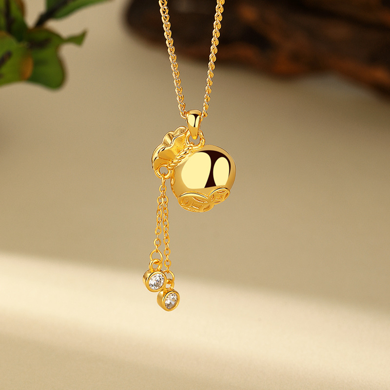 Coin lucky bag necklace, women's AB chain, hollowed-out "Fu" character money bag pendant, copper gold-plated national trend collarbone chain, 2025 new style full figure