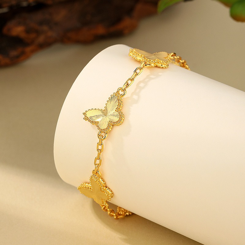 The same style of ancient sand gold five-butterfly bracelet as in the gold store, with a lucky four-leaf clover, exudes a light luxury and timeless charm details Picture