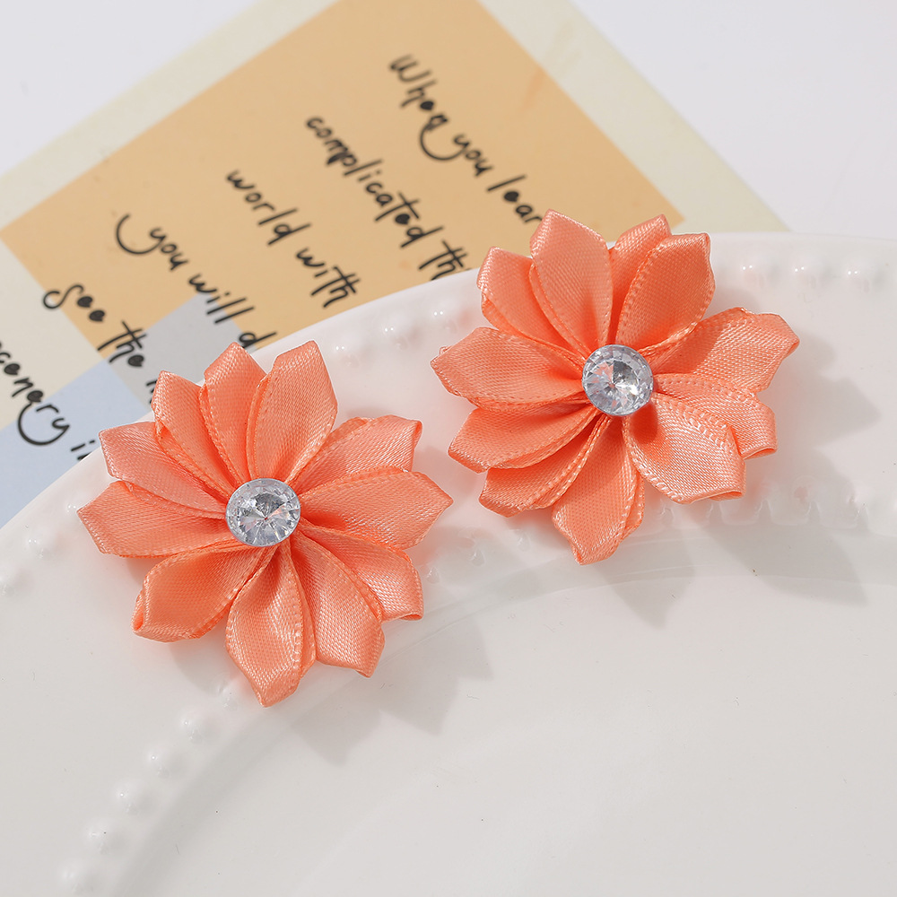 手工织带12瓣花朵辅料diy儿童发饰发夹配件加钻胸花服装辅料批发细节图