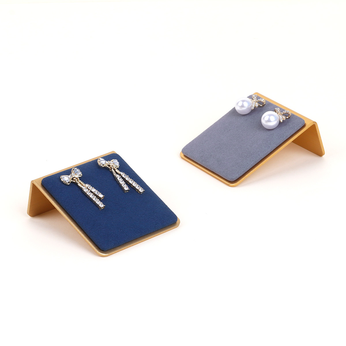 Jili stud earrings, earrings, rings, jewelry stands, super-fine leather metal racks, accessory sets, display props details Picture