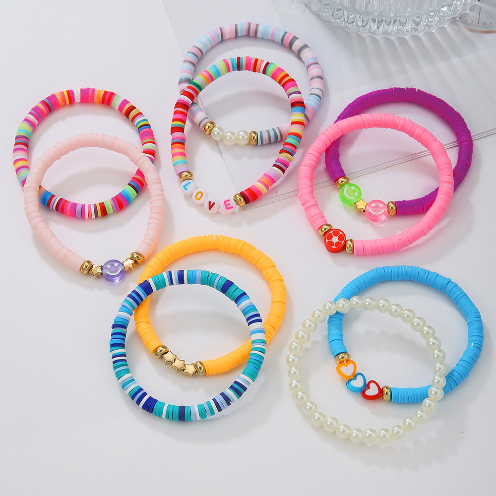Cross-border best-selling colorful bracelets, summer beach vacation style soft clay bracelets, stacked couple letters, smiling face bracelets for women Application Scenario
