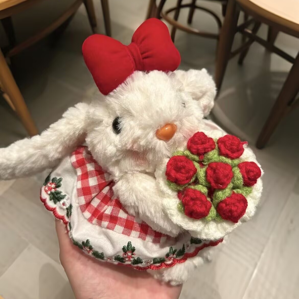 Cute ear-hanging rabbit dolls, plush figurines, rabbit keychains, bags, pendants, decorations, cartoon gifts with high appearance standards Specification image