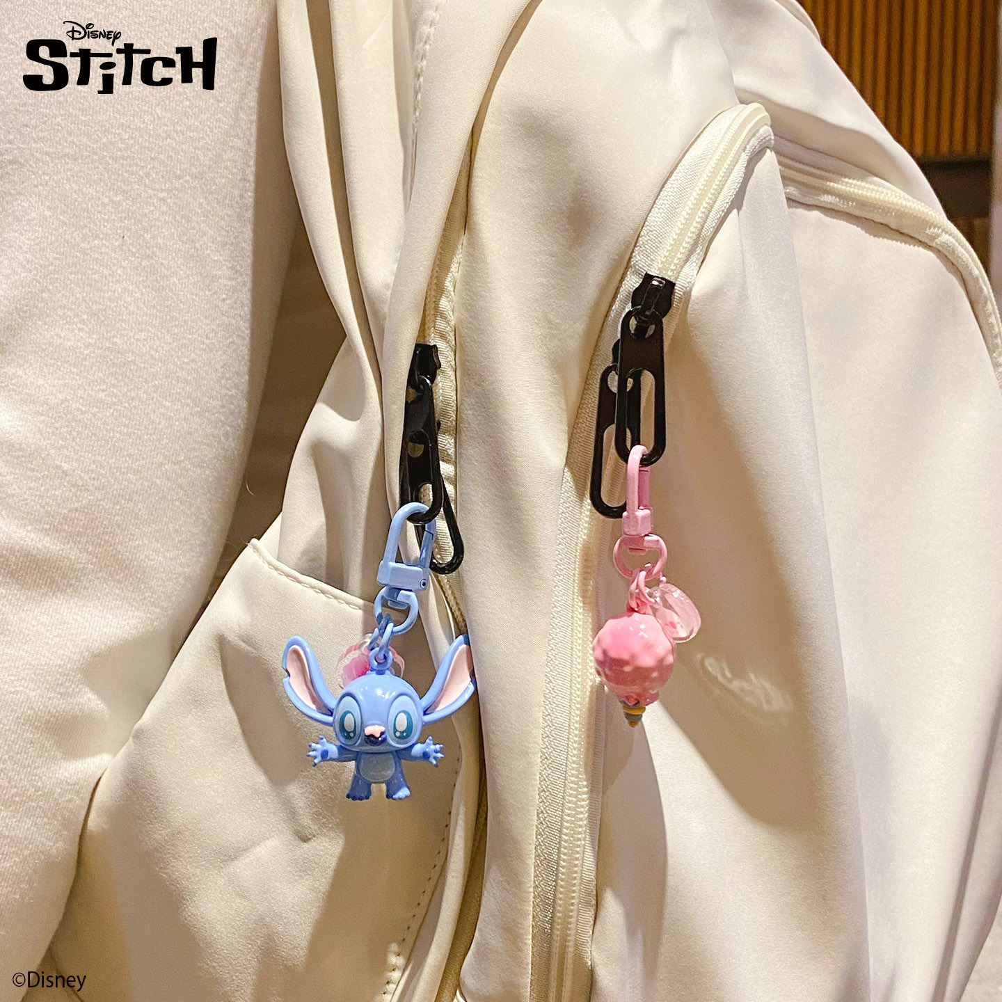Official Stitch series Embrace Fluffy Ice keychain pendant, couple bag pendant, car key chain Application Scenario