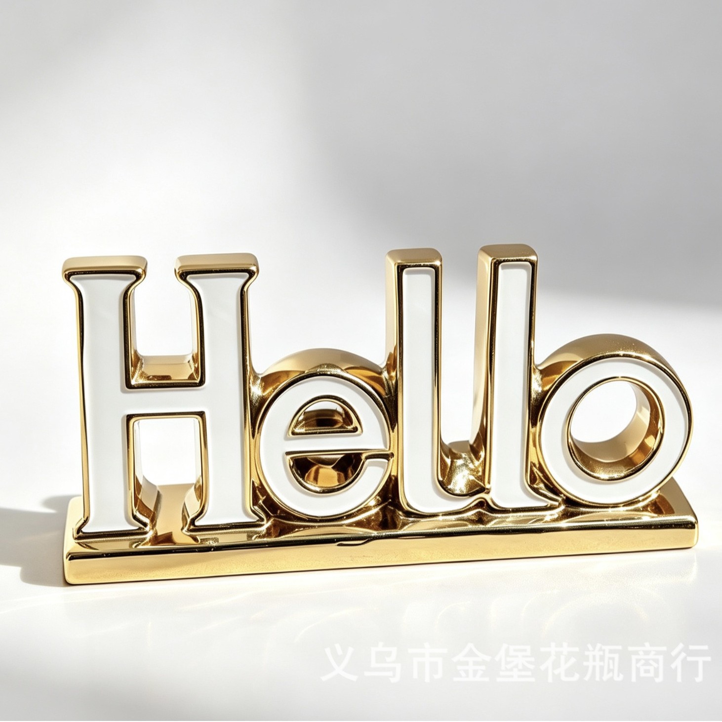 Creative English word ceramic handicrafts Smile desktop golden ornaments cross-border supply Application Scenario