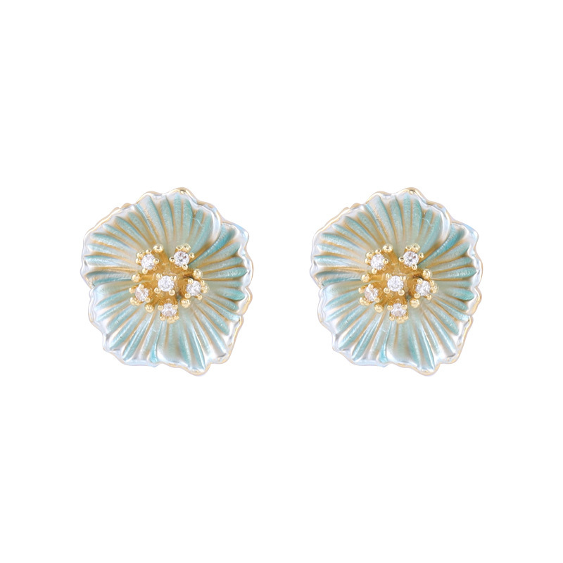 Wholesale of new autumn and winter multi-color gradient flower ear studs for women, French forest style, gentle and elegant, high-end ear studs Item Picture