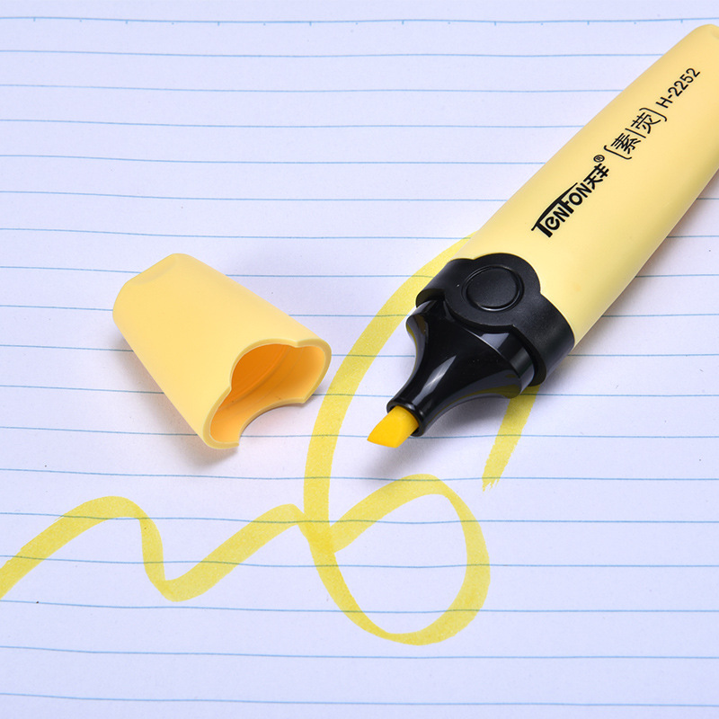 Tianfeng 2252 Plain Fluorescent Pen Flat single-headed light-colored fluorescent pen wholesale factory direct sales, 6 pieces per bag Application Scenario