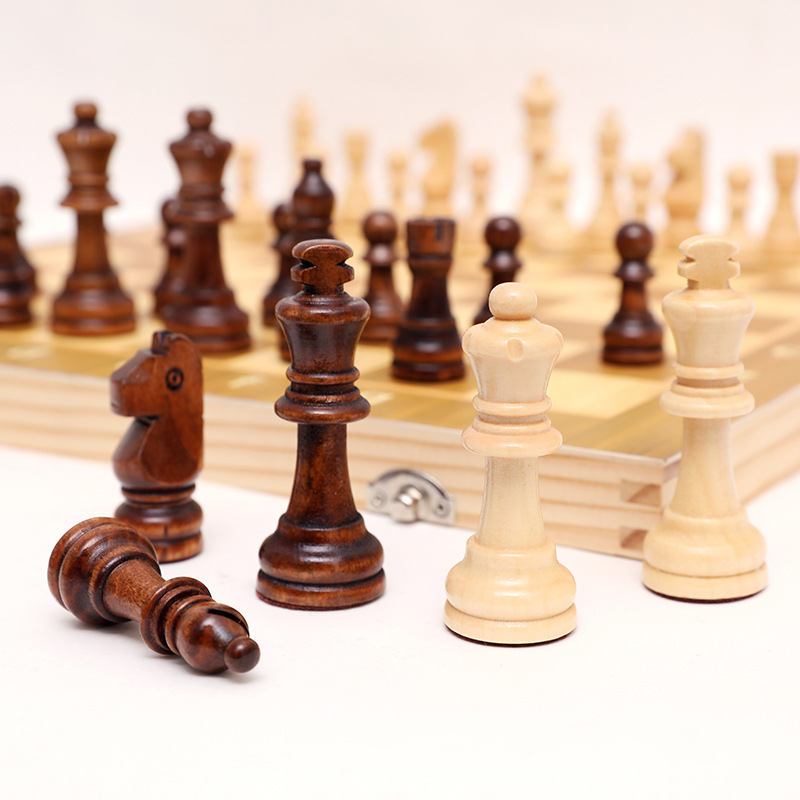 Cross-border exclusive magnetic chess wooden foldable color box comes with two sets of competitive and educational chess and card toys Specification image