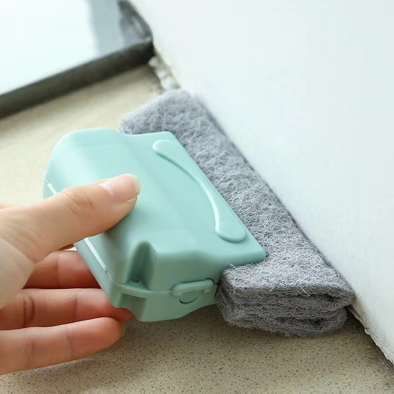 Household gap brushes are easy to clean window grooves, kitchen cleaning, dust removal, hard-to-reach corners, window grooves, and door and window cleaning details Picture