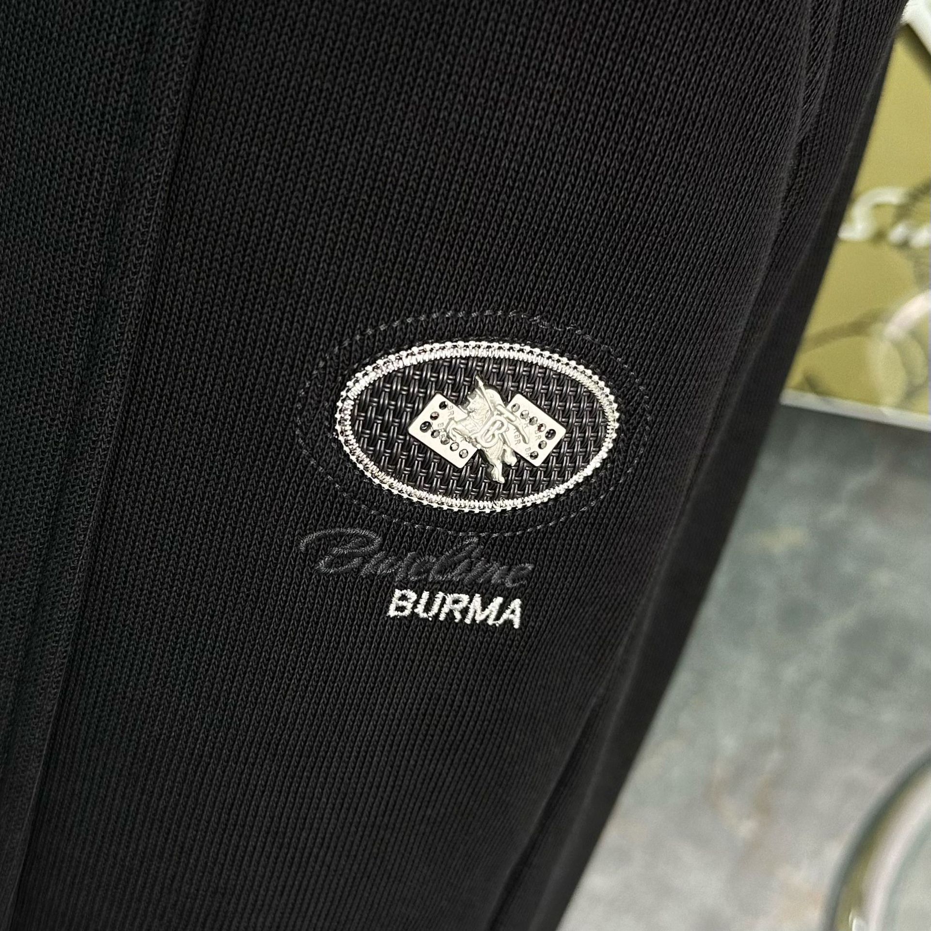 The 2025 new winter men's trousers of the cotton trendy brand are versatile, loose and casual, warm and durable details Picture