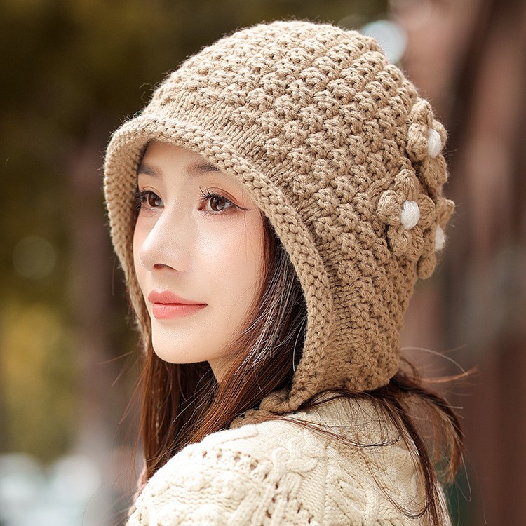 Tassel braided woolen cap, autumn and winter cold-proof and warm knitted cap, 2025 new style, stylish and face-enhancing small ear-protecting headscarf details Picture