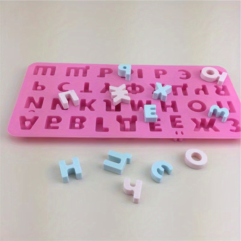 宝宝辅食硅胶卡通模  硅胶字母饼干制作果冻DIY巧克力蛋糕糖果模  烘焙趣味英文模具细节图