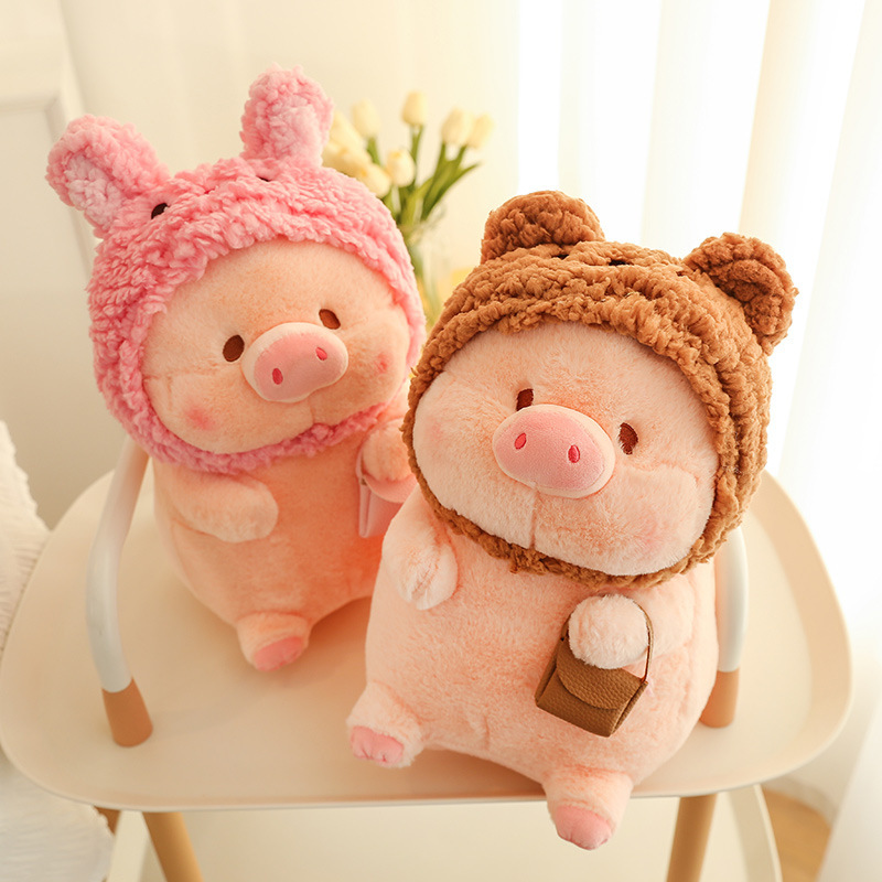 Transform into a Lulu Pig plush toy, a girl's bed companion pillow, a cute home decoration Application Scenario