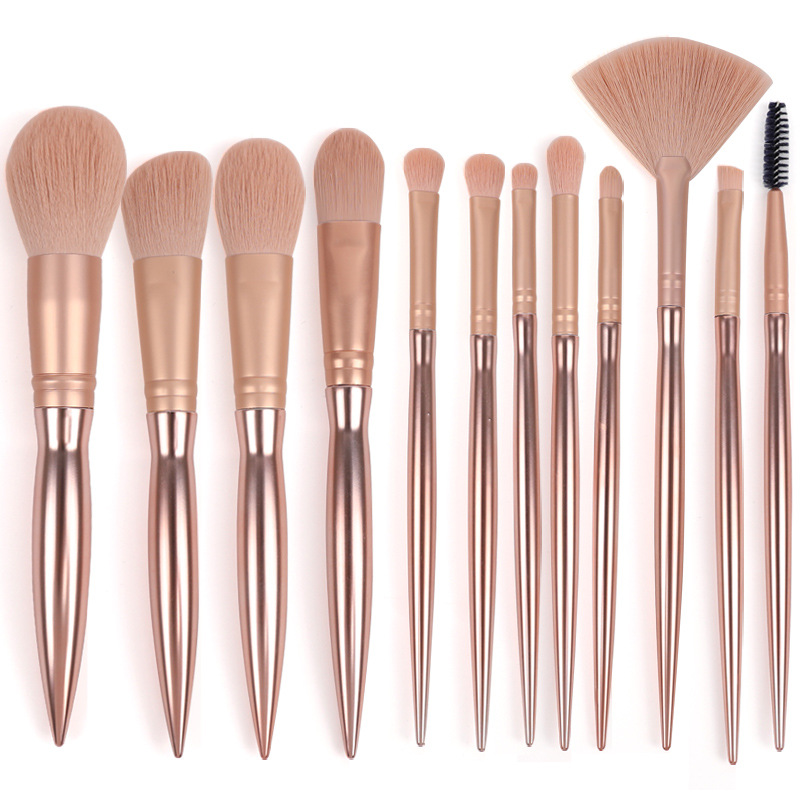 12 sets of cherry blossom pink soft-bristled, cute makeup brush sets, eyeshadow brushes, loose powder brushes, highlighter brushes, and blush brushes Item Picture