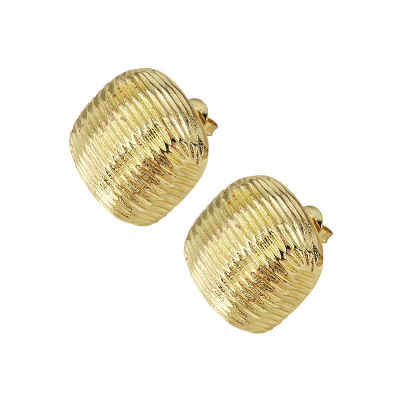 French-style simple brushed metal stud earrings with a cold and elegant square style. Women's niche and unique design, versatile earrings Item Picture