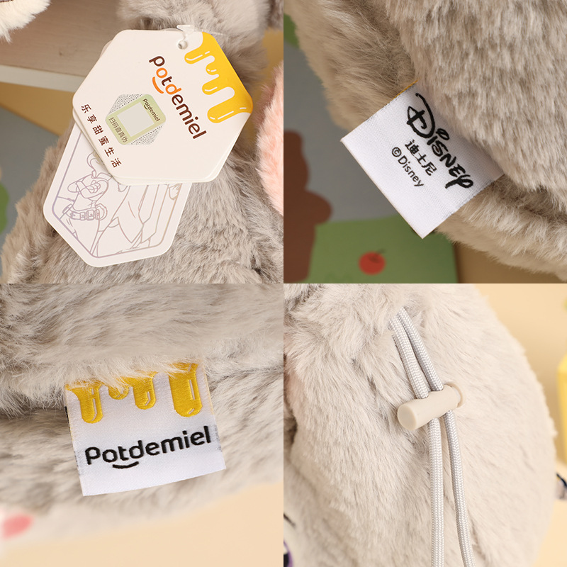 Zootopia Disney Judi Nick plush toy armpit bag, Fox Nick doll shoulder bag Application Scenario