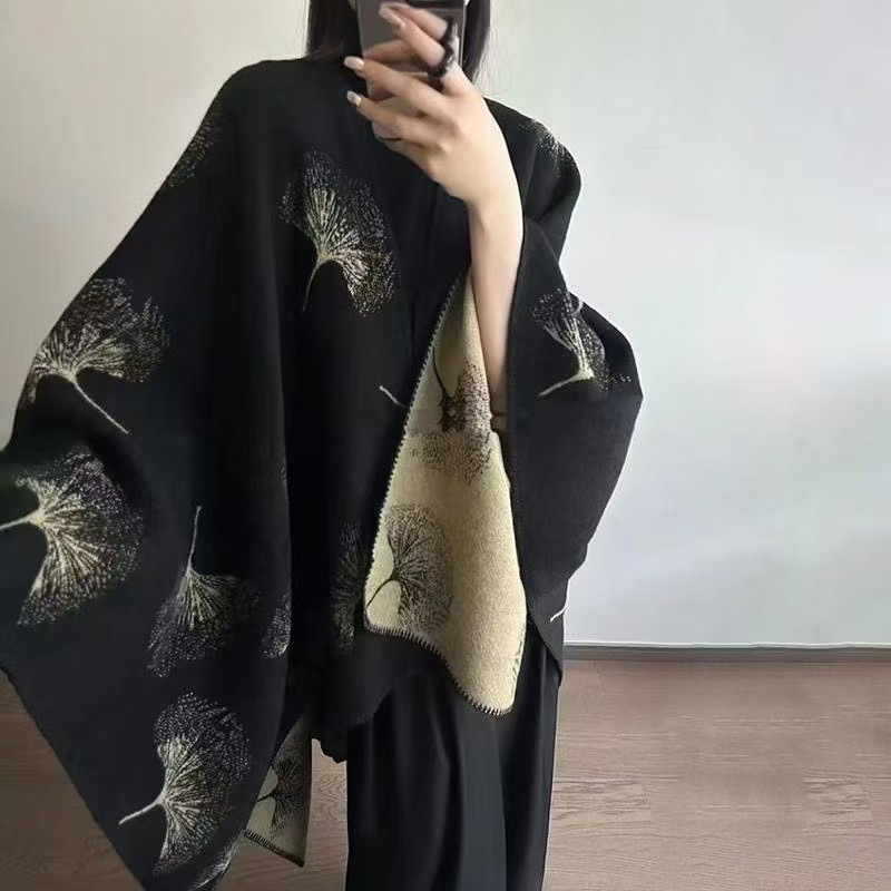One-piece consignment of new ginkgo leaf slit shawl for women, autumn and winter warm cape, ethnic style outerwear, double-sided high-end cape wholesale at street stall Specification image