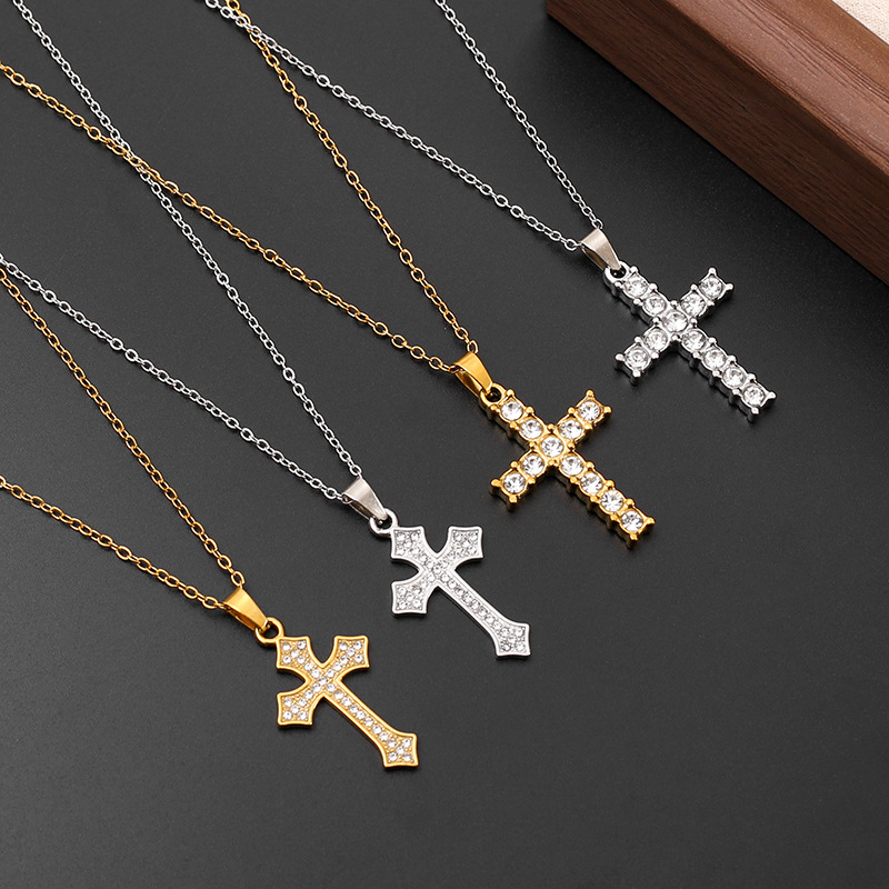Hot-selling stainless steel cross full diamond necklace, a niche design for women, fashionable and simple, 18K non-fading titanium steel lock details Picture