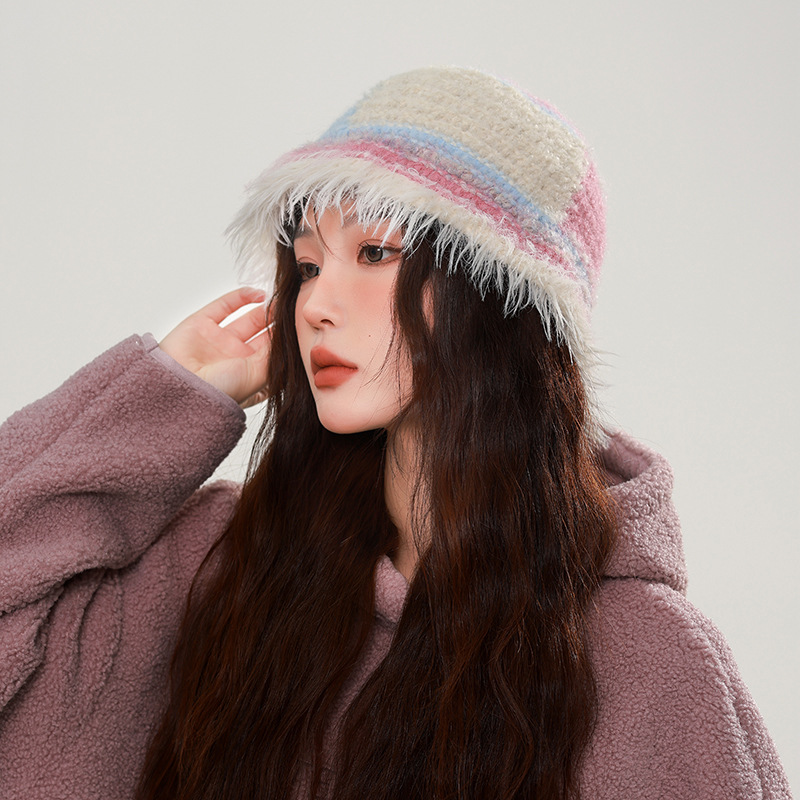 Dopamine woolen cap for women, big head circumference to show face, warm in autumn and winter, rainbow knitted ear-protecting fisherman's hat, bucket cold hat Application Scenario