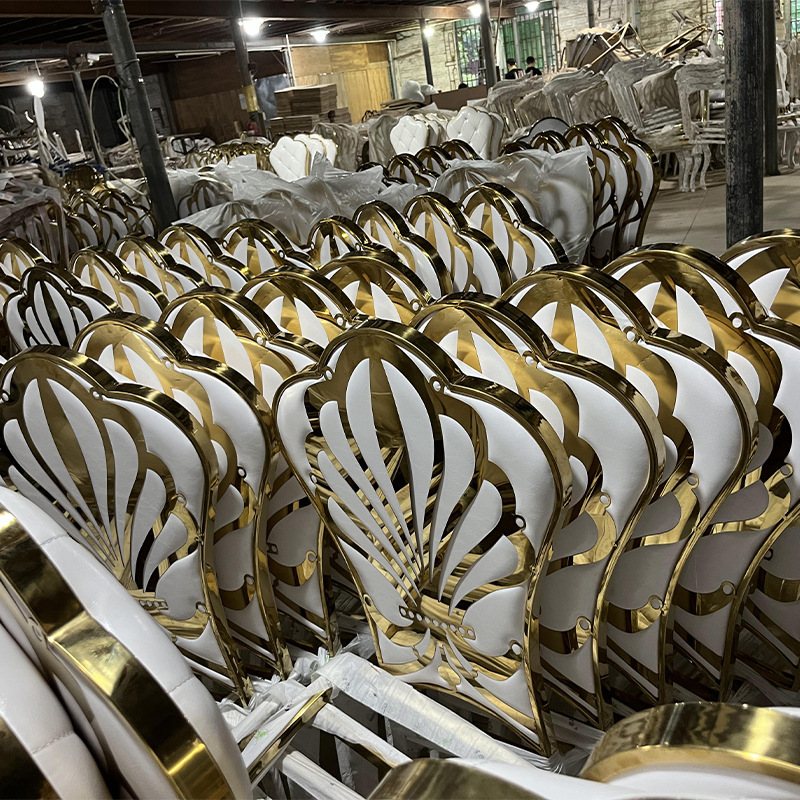 Star Factory wholesals stainless steel dining chairs, metal European-style private room chairs, stainless steel dining chairs, European-style dining chairs, banquet chairs, and fabric hotel furniture Application Scenario
