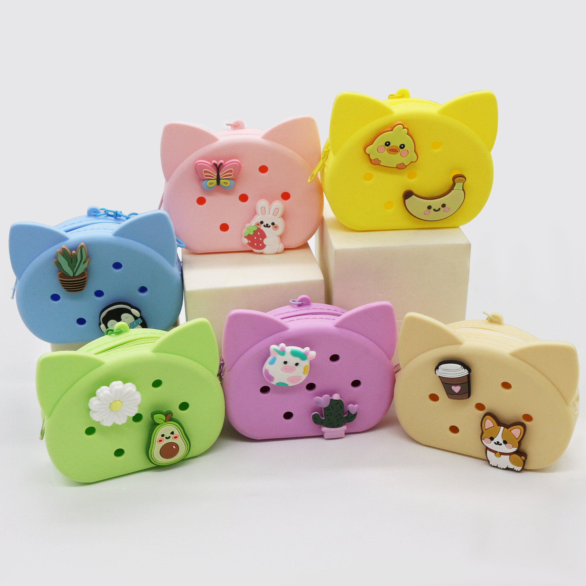 New silicone cat coin purse DIY decoration hole storage bag, earphone case, keychain pendant bag wholesale details Picture