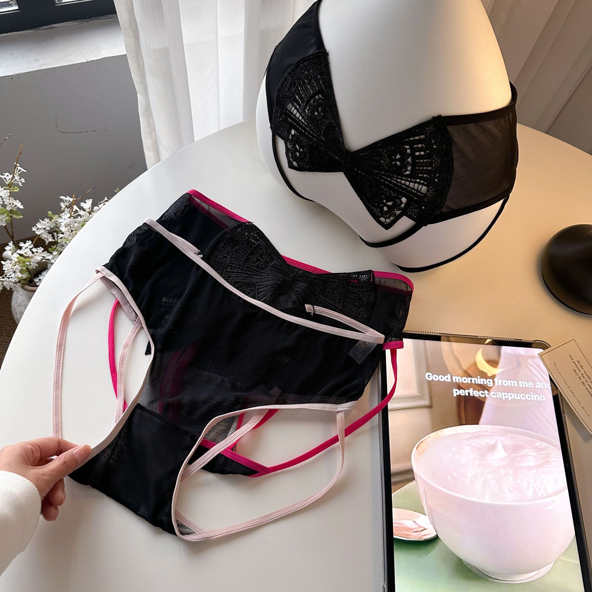 2026 New style one-piece dropshipping with hollowed-out bow, sexy high-waisted, seamless lace underpants, ladies' seductive triangle pants Application Scenario