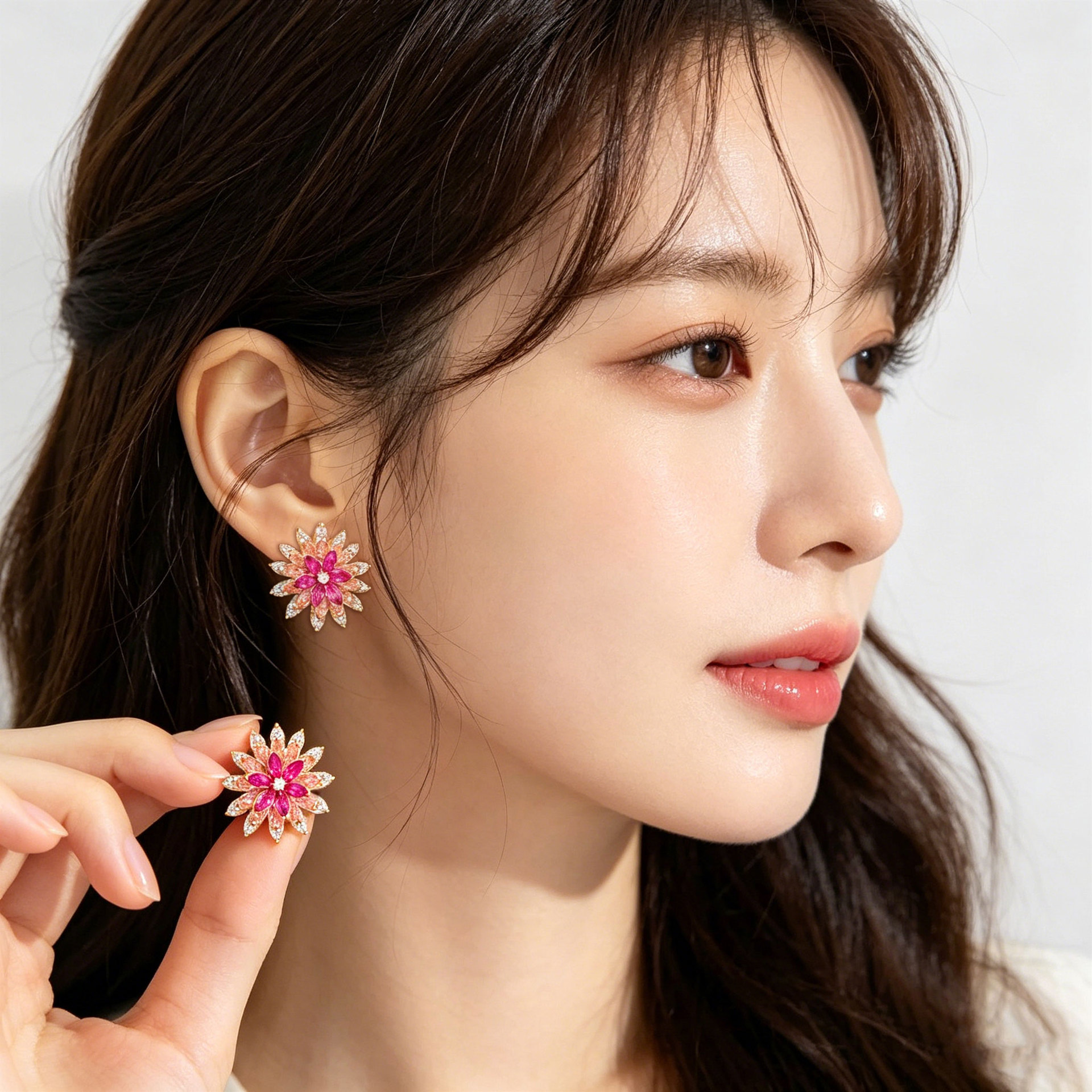 Light luxury and high-end, rotatable three-layer gradient flower stud earrings, copper alloy inlaid with zircon s925 silver needle exquisite earrings details Picture