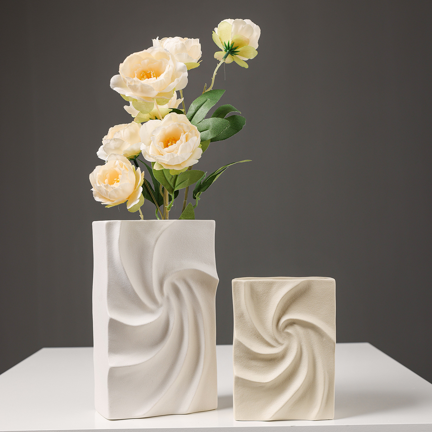 2025 High-end square ceramic vase decoration, European-style creative living room entrance TV cabinet, flower arrangement, fresh water cultivation vase decoration details Picture