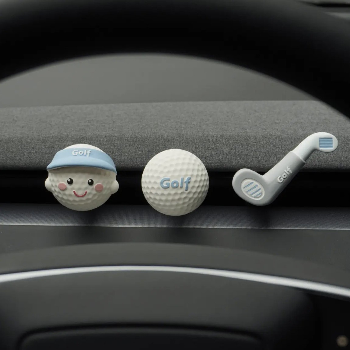 特斯拉车载香薰可爱运动风高尔夫造型汽车中控出风口手绘扩香装饰