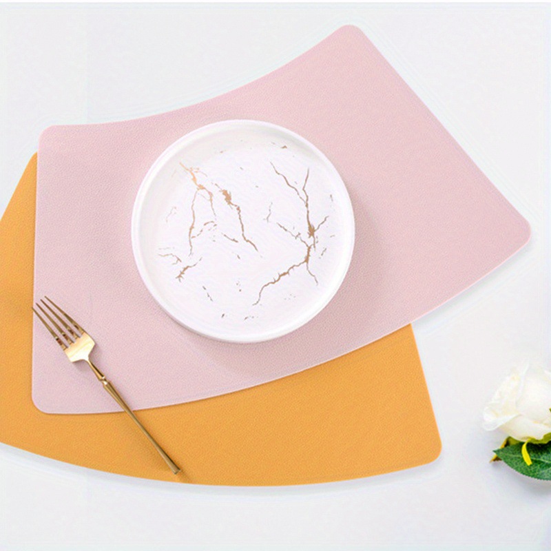 垫子  创意简约硅胶风扇垫北欧风隔热西式餐垫斑点家用厨房圆桌餐