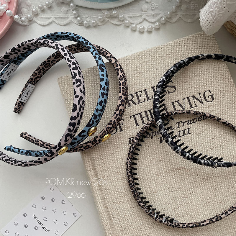 Korean autumn and winter retro and simple leopard print girl's hair band, fine edge round label, high-end headband, high head top hair accessory for women details Picture