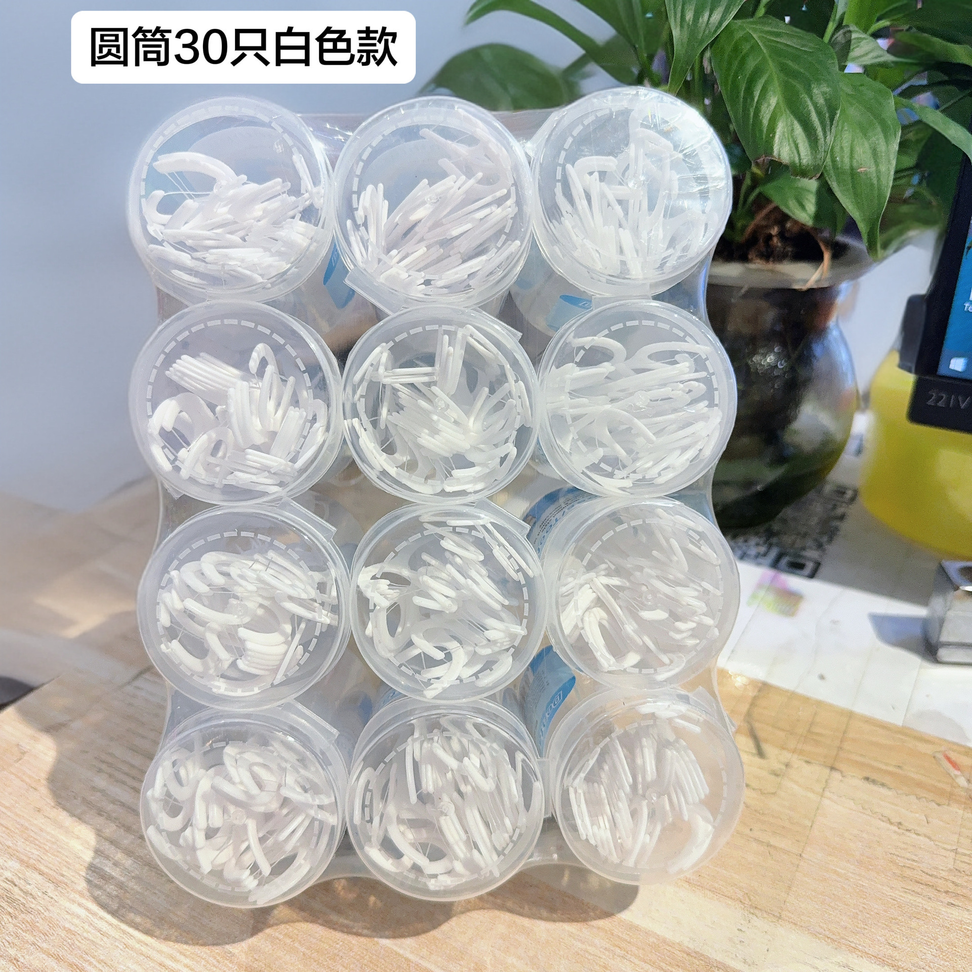 Export dental floss picks in boxes, fully packaged in English, exported to Amazon in Africa. Wholesale dental floss manufacturer for export Item Picture