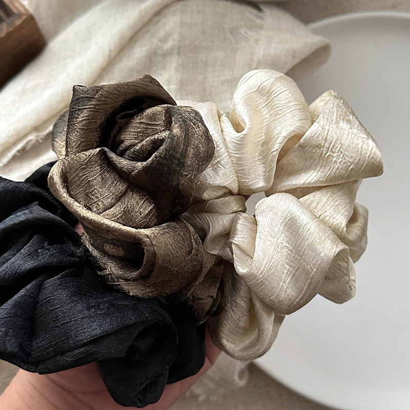 Korean-style high-end French retro large intestine hair band, bun hairstyle, ponytail hair tie, large hair band, French satin hair accessory Specification image