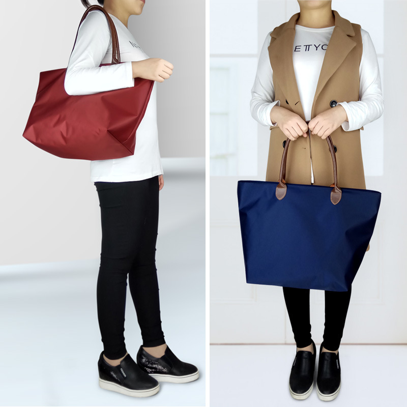 Oxford cloth large-capacity simple commuting bag, waterproof cloth bag, women's single-shoulder bag, lightweight dumpling bag, nylon bag, large bag details Picture