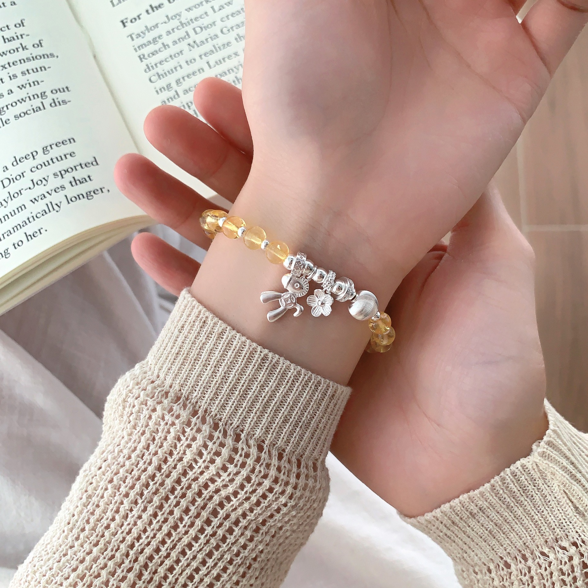 s925 sterling silver 12.2 citrine bracelet, a trendy design with cat-eye round beads, exudes a sense of fashion and sophistication Item Picture