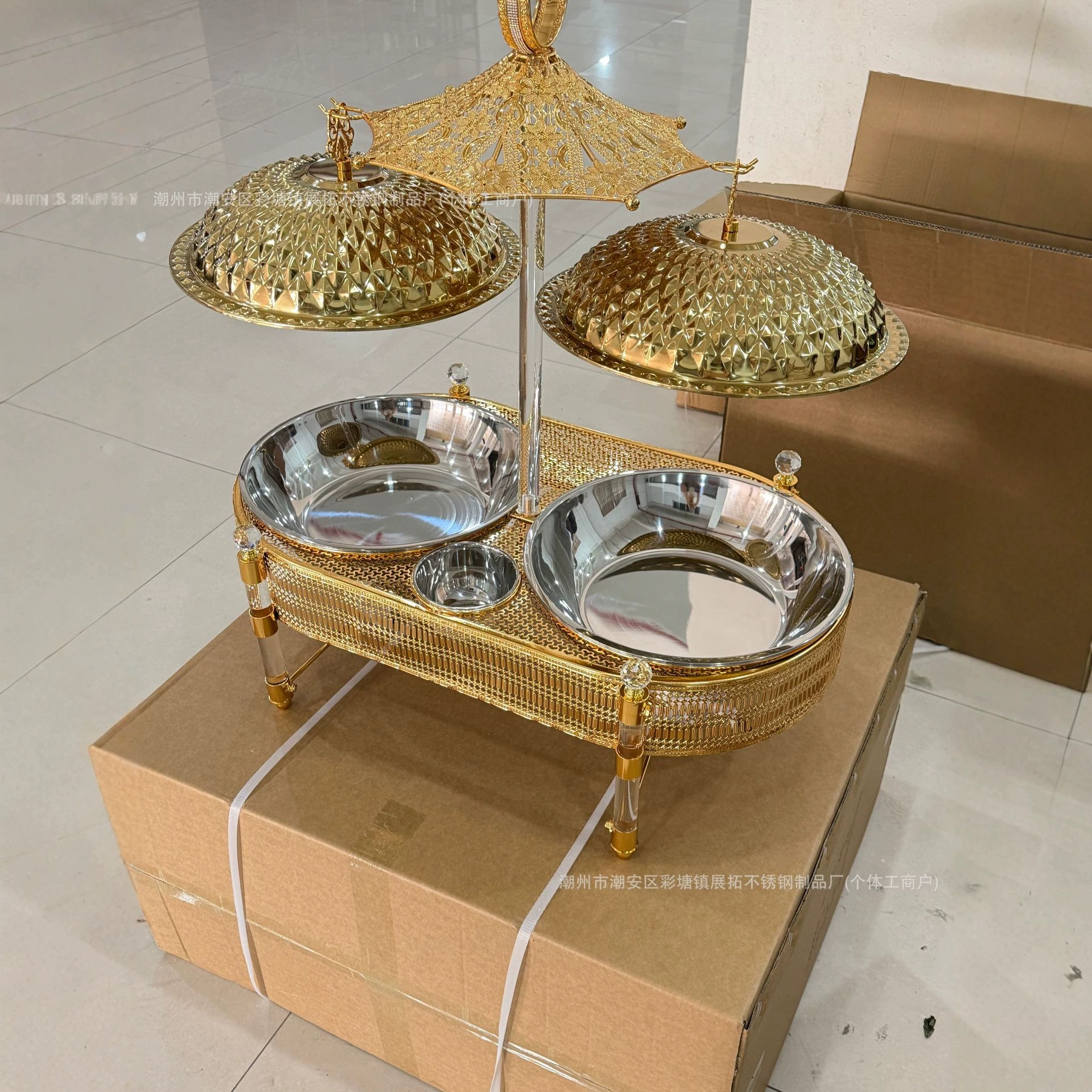 Cross-border new exquisite stainless steel golden buffet large capacity insulated dining stove Chafing Dish details Picture