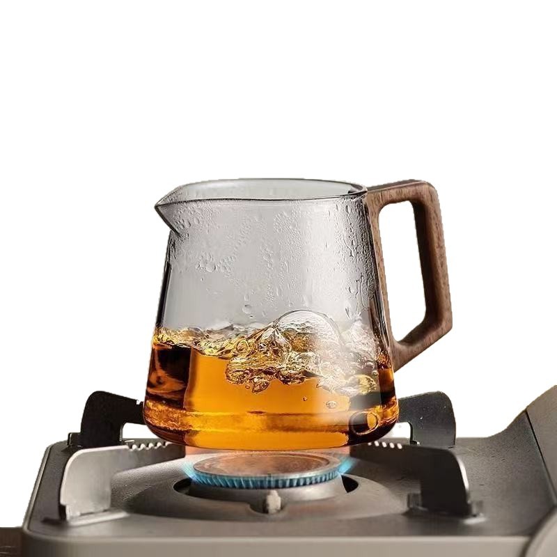 Thickened heat-resistant glass fair cup, household square tea dispenser, tea pouring public cup, filter, wholesale Gongfu tea sets Item Picture